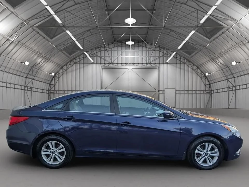 2013 Hyundai Sonata - Image 4 of 18