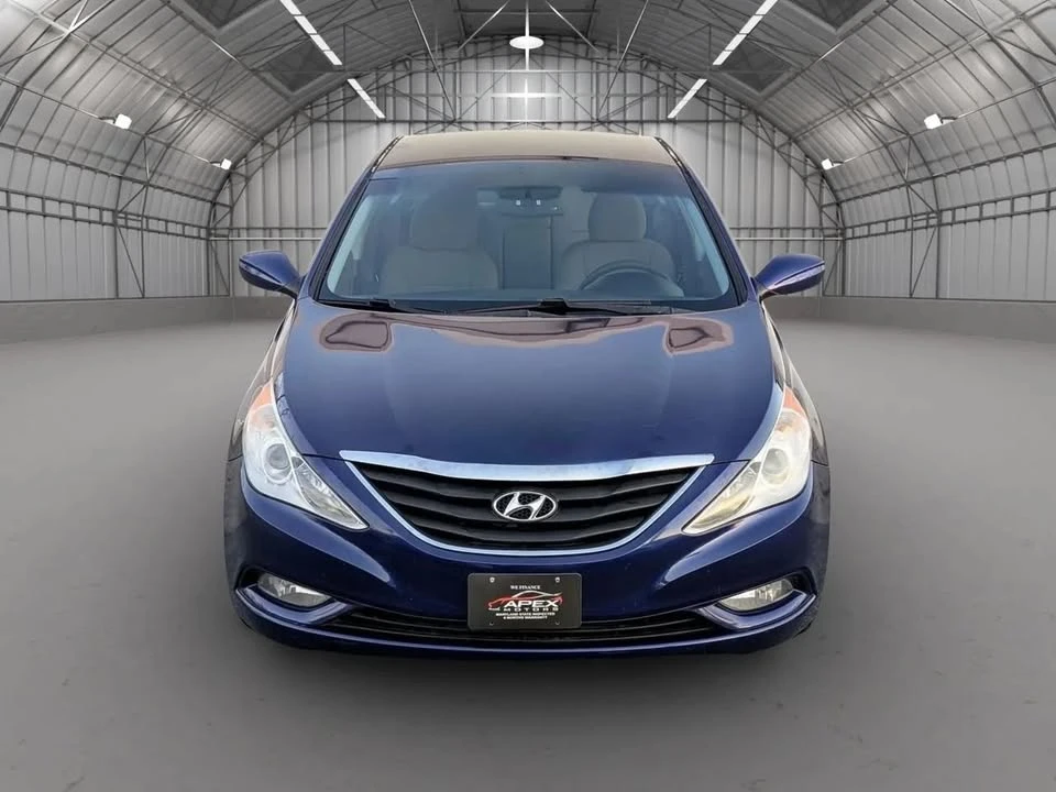 2013 Hyundai Sonata - Image 2 of 18