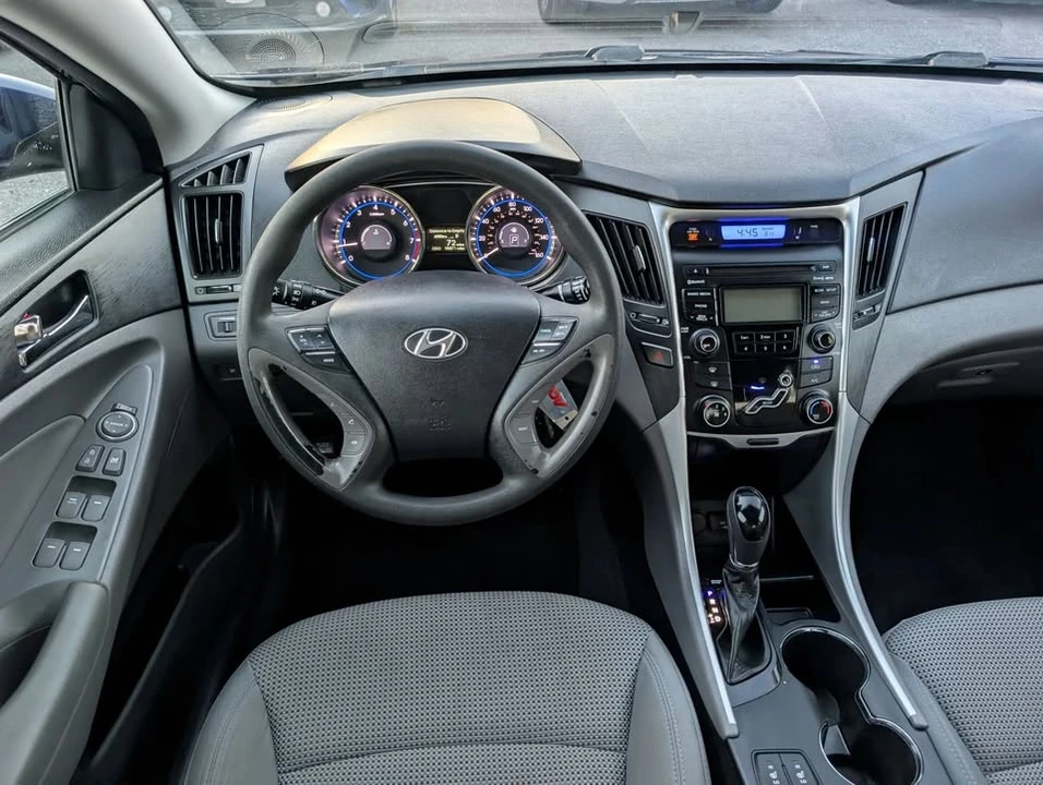 2013 Hyundai Sonata - Image 9 of 18