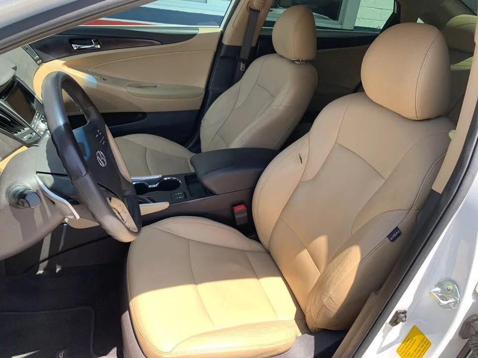 2013 Hyundai Sonata - Image 10 of 20