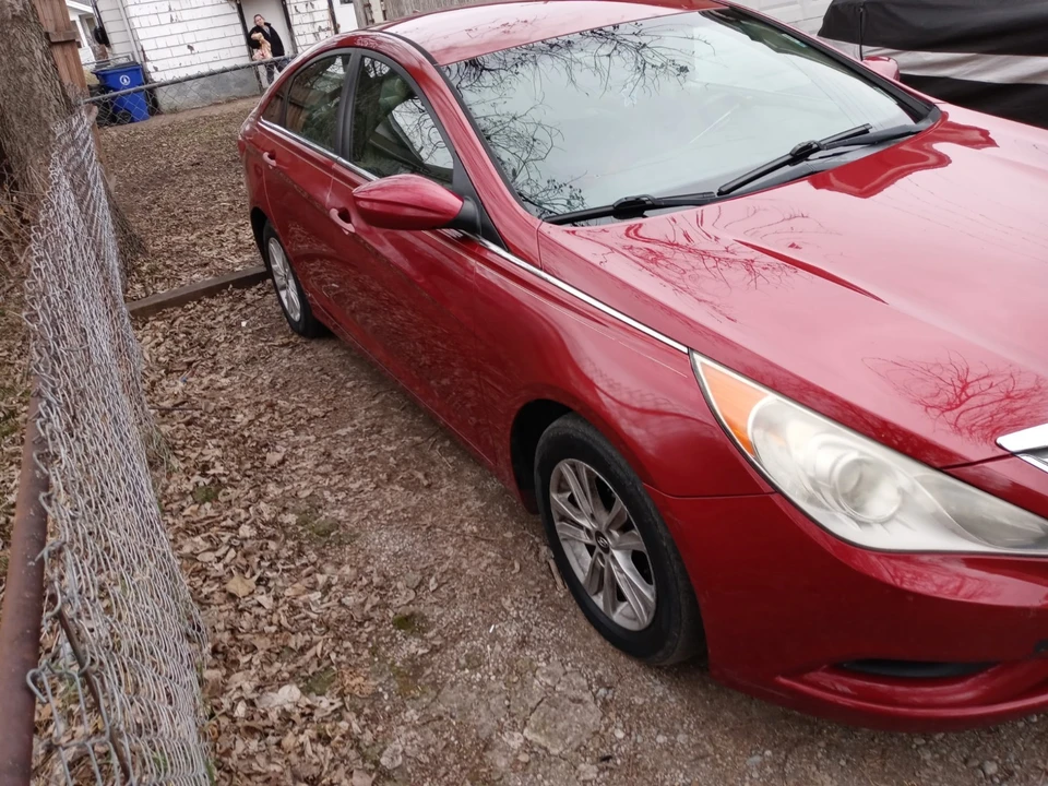 2013 Hyundai Sonata - Image 5 of 5