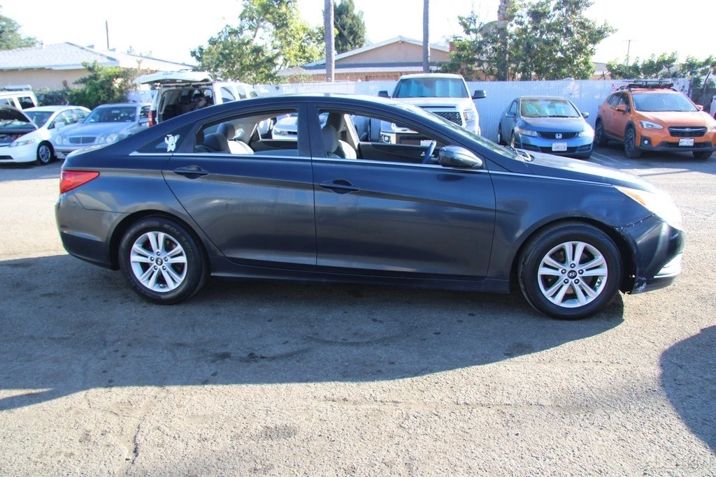 2013 Hyundai Sonata - Image 3 of 21
