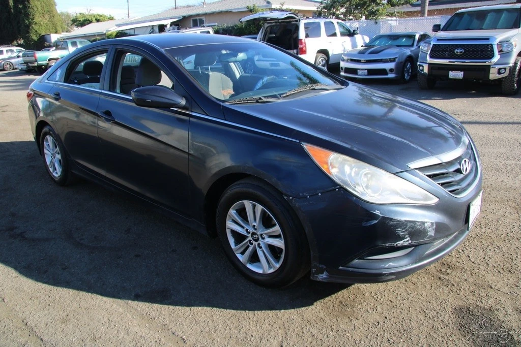 2013 Hyundai Sonata - Image 2 of 21