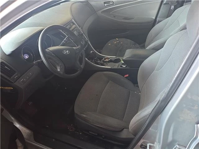 2013 Hyundai Sonata - Image 7 of 10