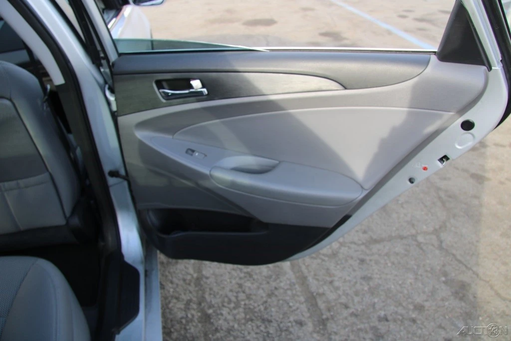 2013 Hyundai Sonata - Image 21 of 21