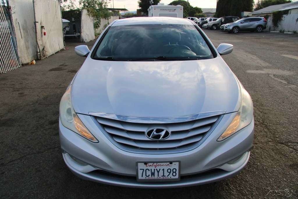 2013 Hyundai Sonata - Image 9 of 21