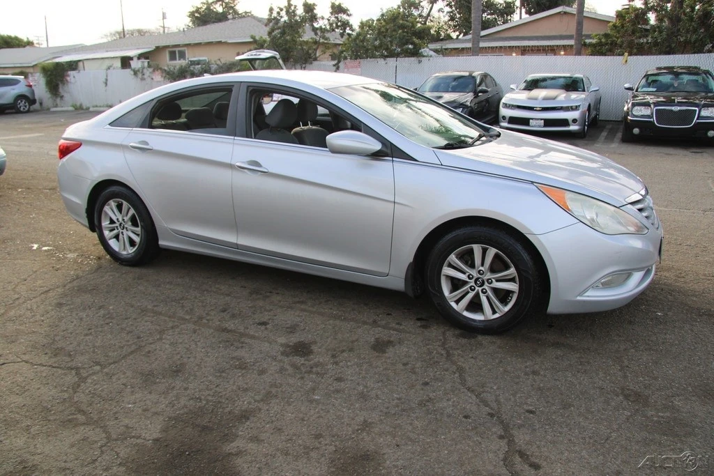 2013 Hyundai Sonata - Image 7 of 21