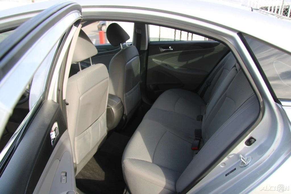 2013 Hyundai Sonata - Image 19 of 21