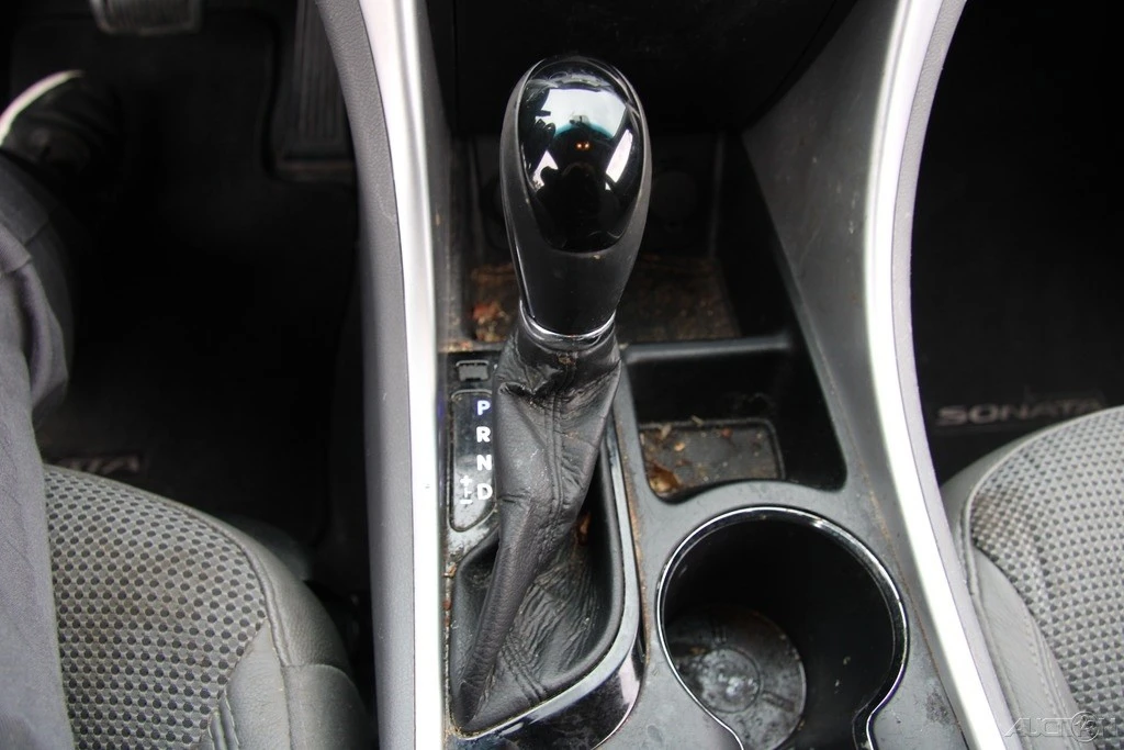 2013 Hyundai Sonata - Image 18 of 21