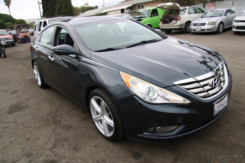 2013 Hyundai Sonata - Image 8 of 21