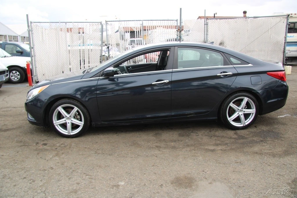 2013 Hyundai Sonata - Image 3 of 21