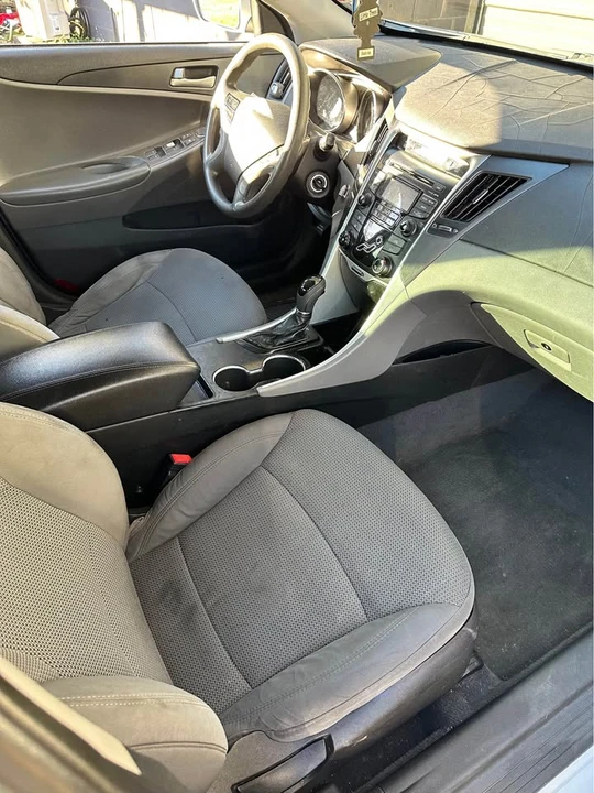 2013 Hyundai Sonata - Image 3 of 8