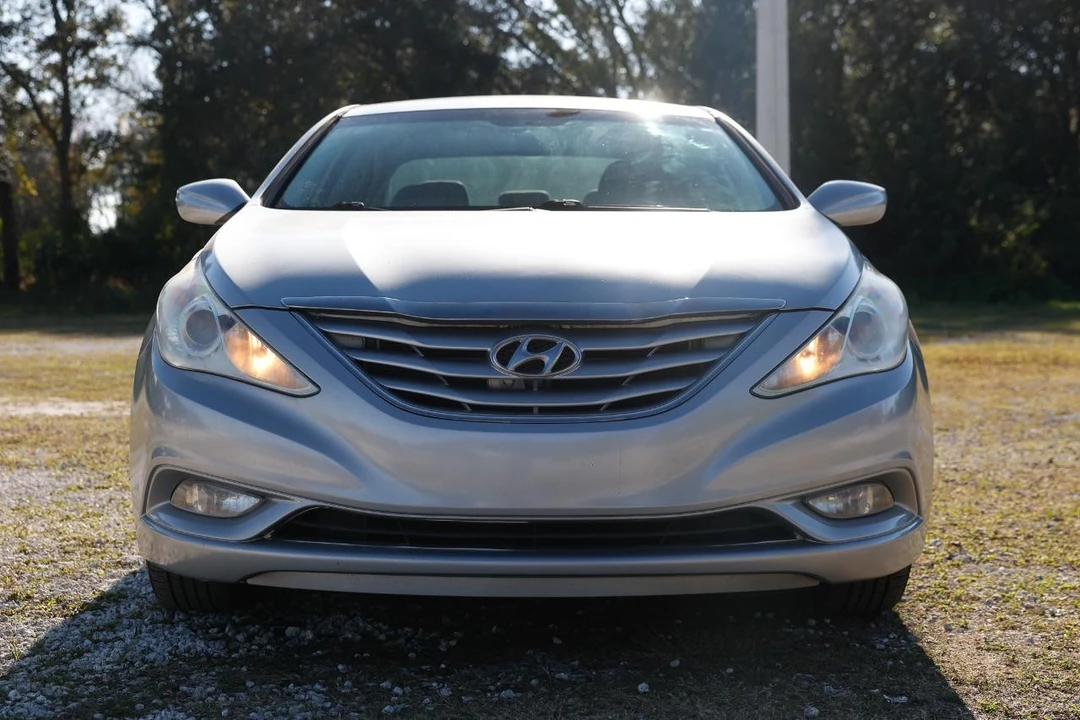2013 Hyundai Sonata - Image 19 of 21