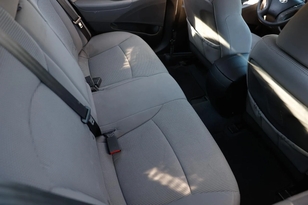 2013 Hyundai Sonata - Image 12 of 21