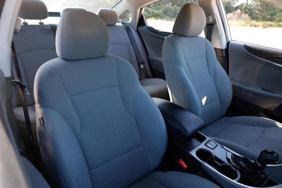 2013 Hyundai Sonata - Image 16 of 21