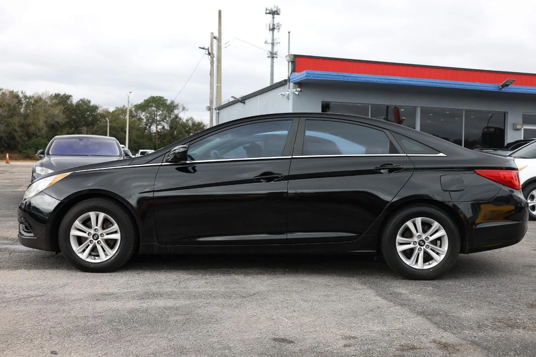 2013 Hyundai Sonata - Image 3 of 12