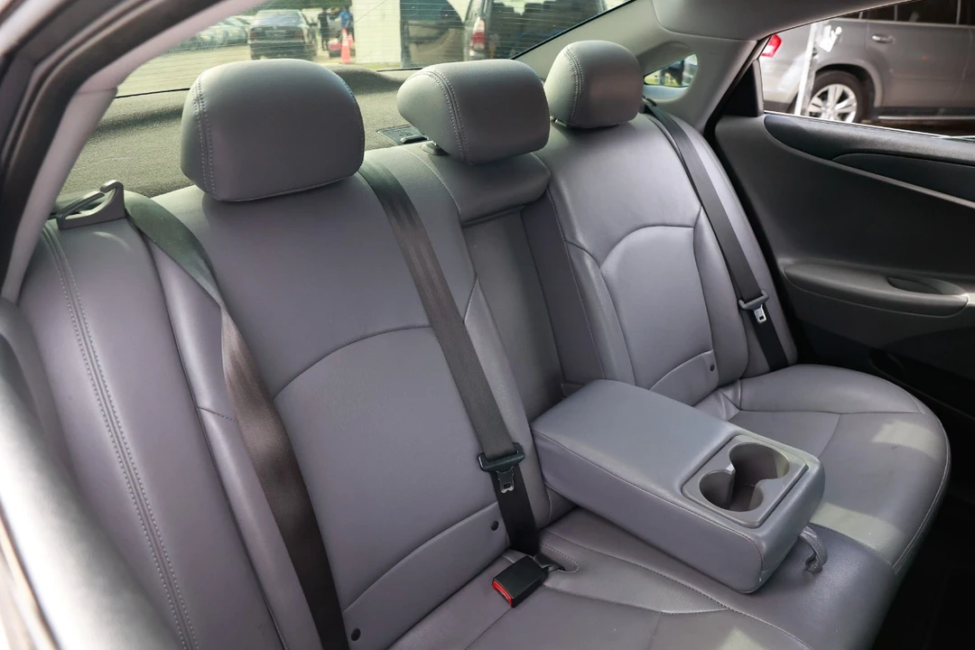 2013 Hyundai Sonata - Image 14 of 21