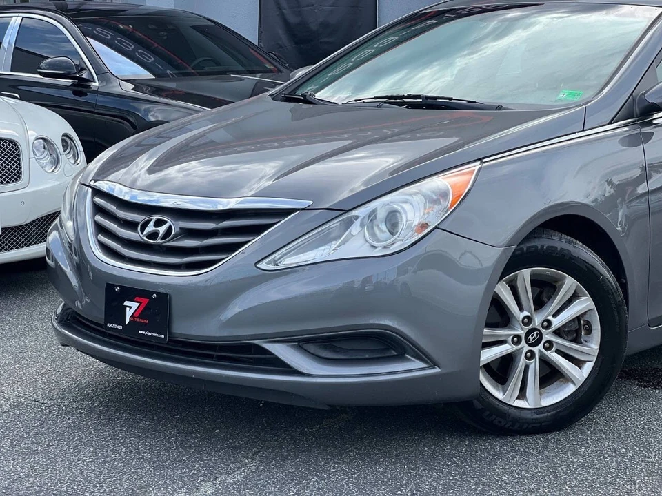 2013 Hyundai Sonata - Image 3 of 21