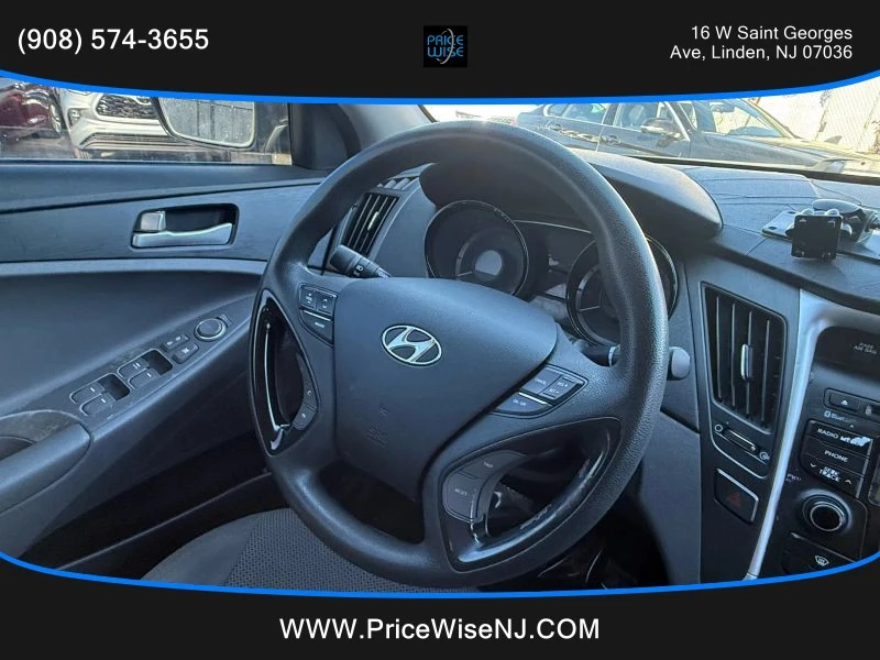 2013 Hyundai Sonata - Image 11 of 12