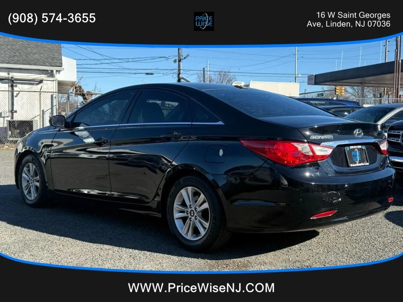 2013 Hyundai Sonata - Image 4 of 12