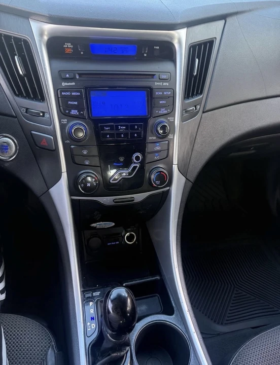 2013 Hyundai Sonata - Image 15 of 16