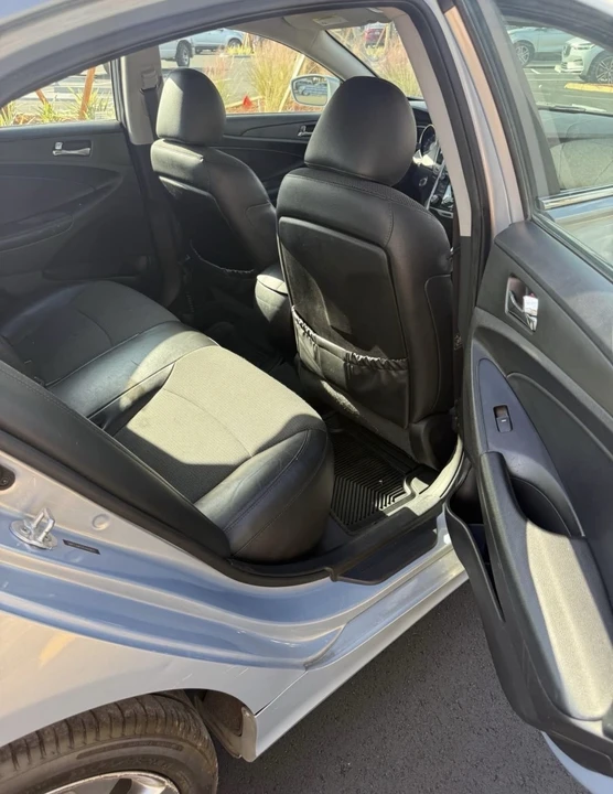 2013 Hyundai Sonata - Image 12 of 16