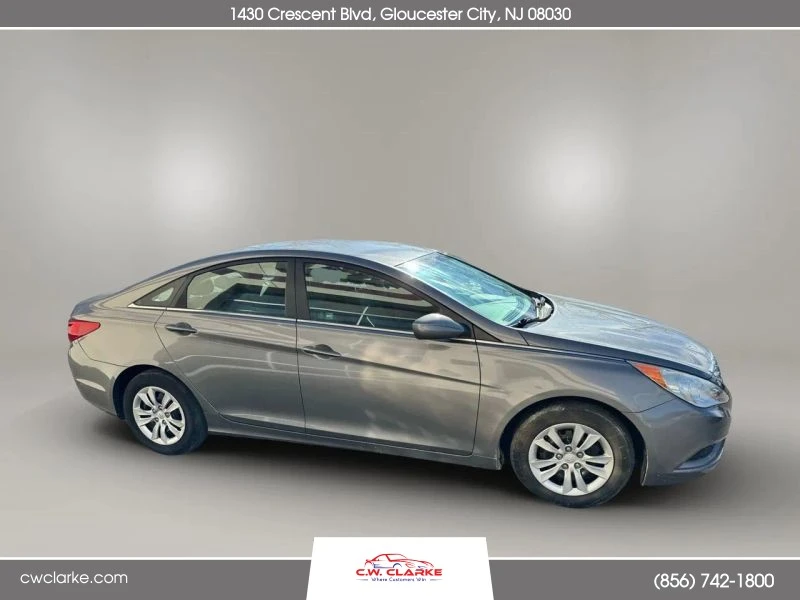 2013 Hyundai Sonata - Image 4 of 8