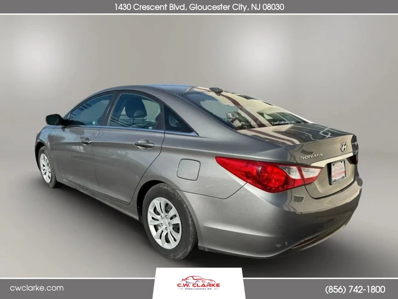 2013 Hyundai Sonata - Image 7 of 8