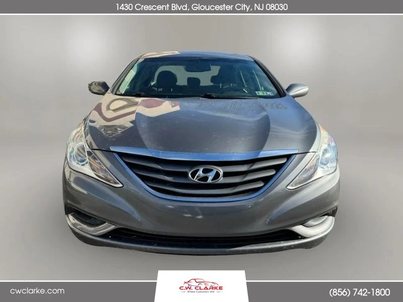 2013 Hyundai Sonata - Image 2 of 8