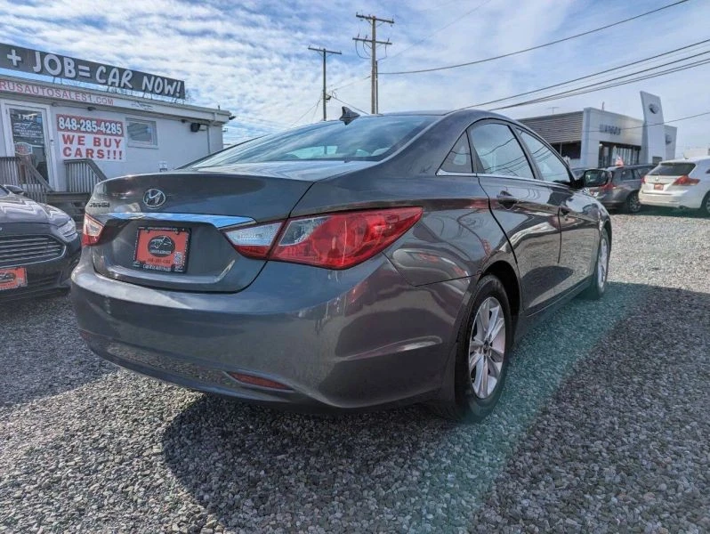 2013 Hyundai Sonata - Image 6 of 12