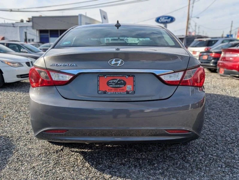 2013 Hyundai Sonata - Image 8 of 12