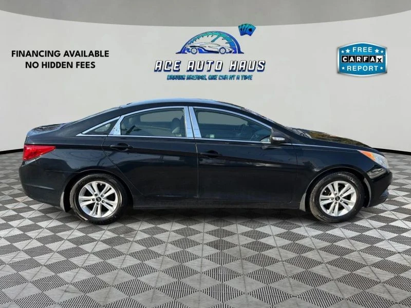 2013 Hyundai Sonata - Image 8 of 12