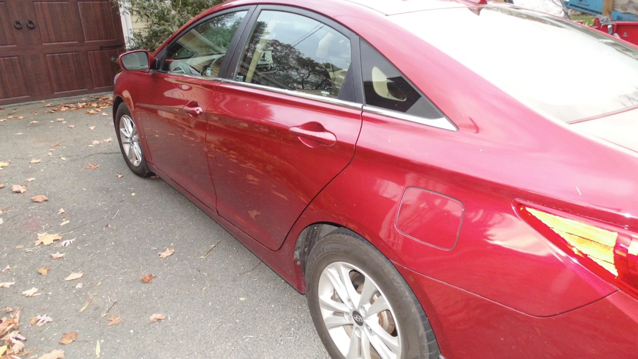 2013 Hyundai Sonata - Image 3 of 8