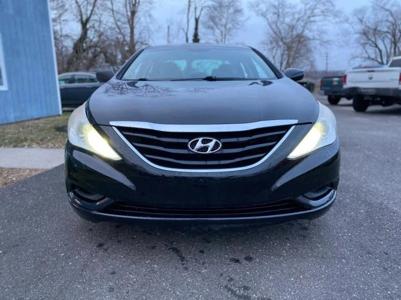 2013 Hyundai Sonata - Image 8 of 12