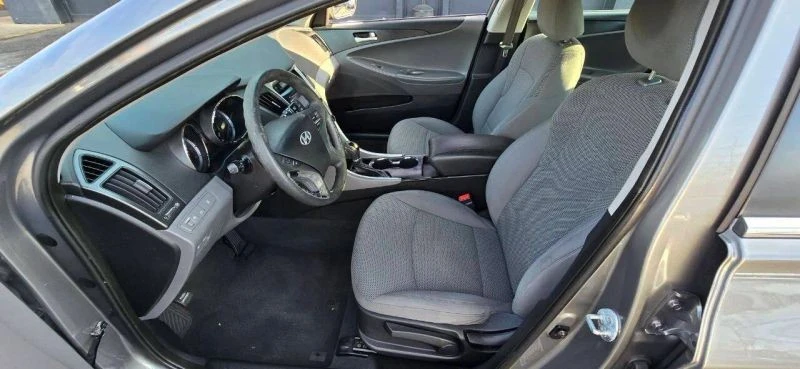 2013 Hyundai Sonata - Image 6 of 7