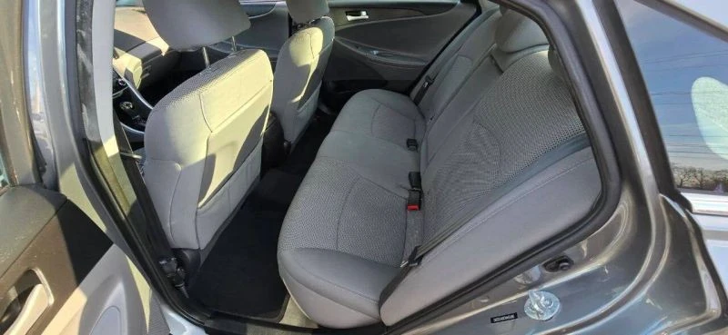 2013 Hyundai Sonata - Image 7 of 7
