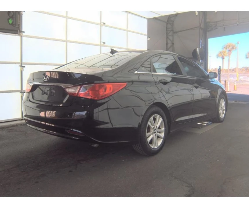 2013 Hyundai Sonata - Image 4 of 12