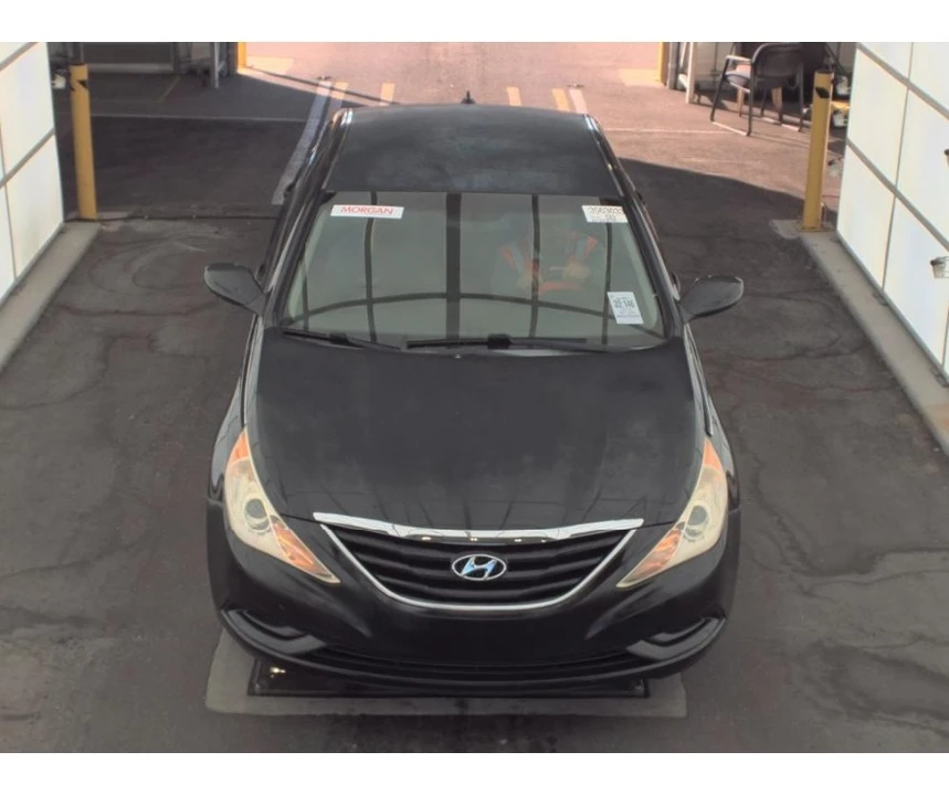 2013 Hyundai Sonata - Image 2 of 12