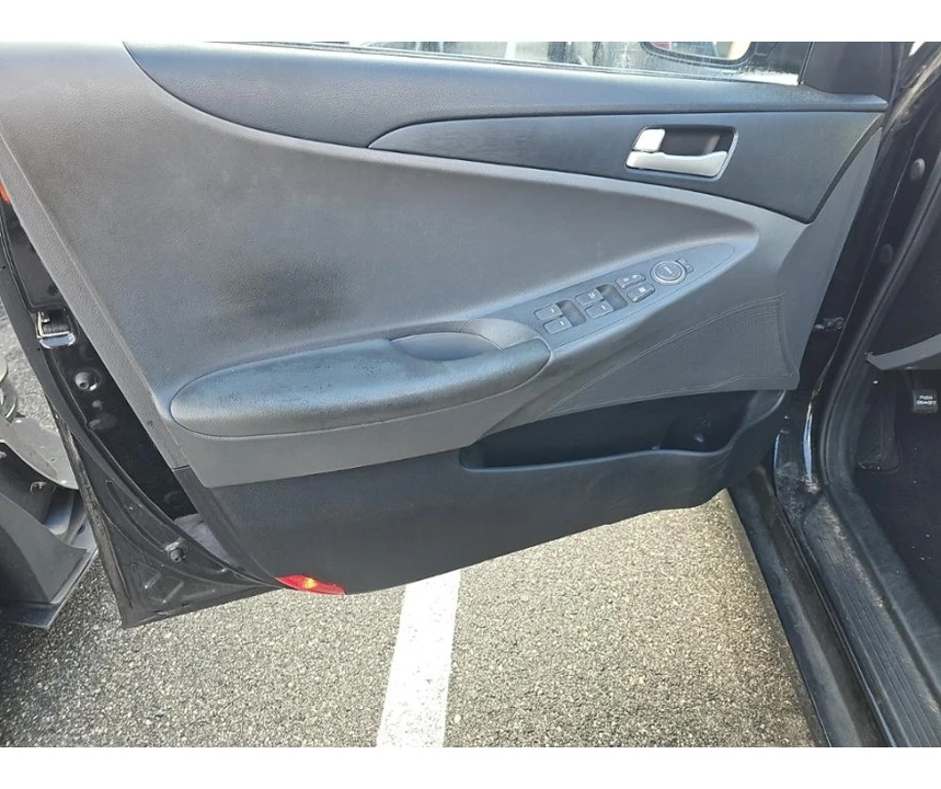 2013 Hyundai Sonata - Image 11 of 12