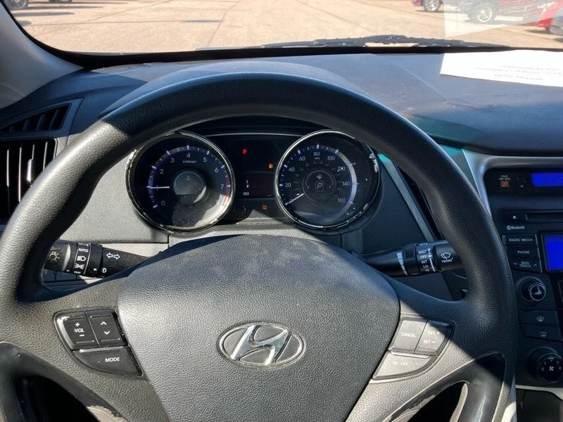 2013 Hyundai Sonata - Image 11 of 20