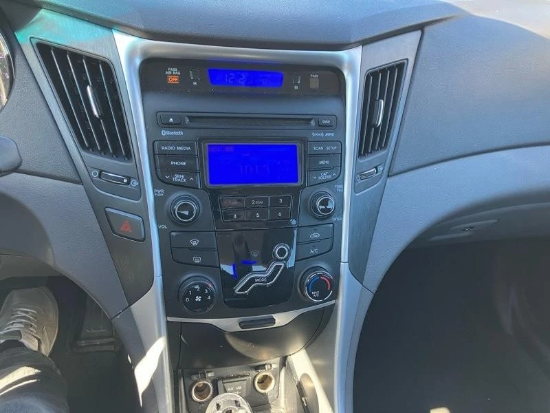 2013 Hyundai Sonata - Image 12 of 20