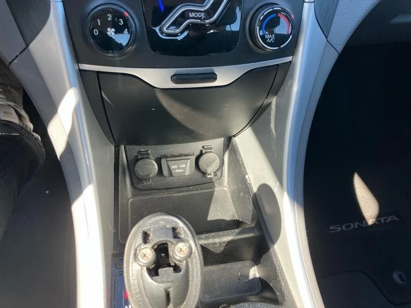 2013 Hyundai Sonata - Image 14 of 20