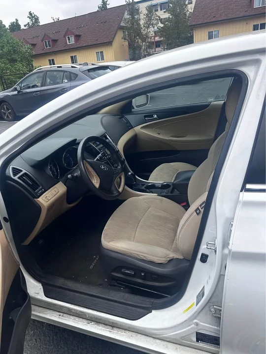 2013 Hyundai Sonata - Image 8 of 8