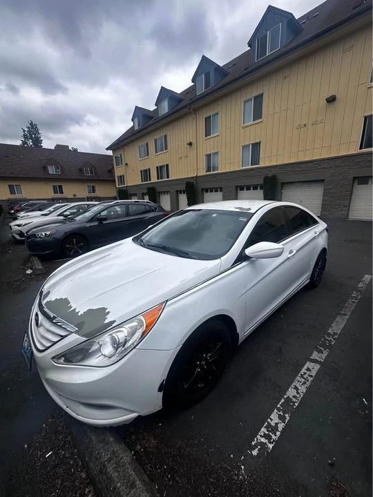 2013 Hyundai Sonata - Image 3 of 8