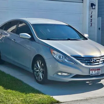 2013 Hyundai Sonata GLS Sedan 4D