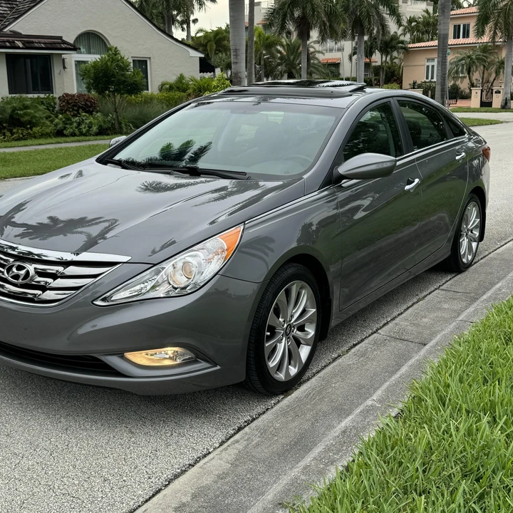 2013 Hyundai Sonata - Image 5 of 12