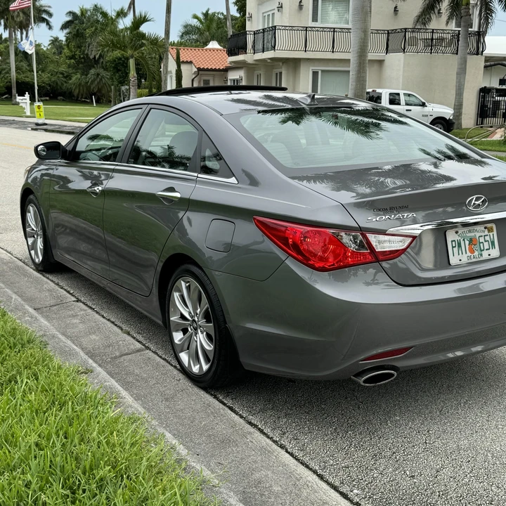 2013 Hyundai Sonata - Image 9 of 12