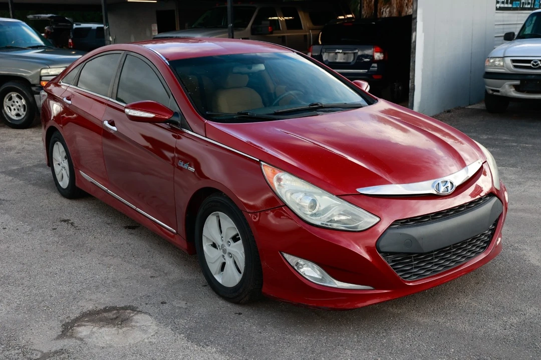 2013 Hyundai Sonata - Image 15 of 21