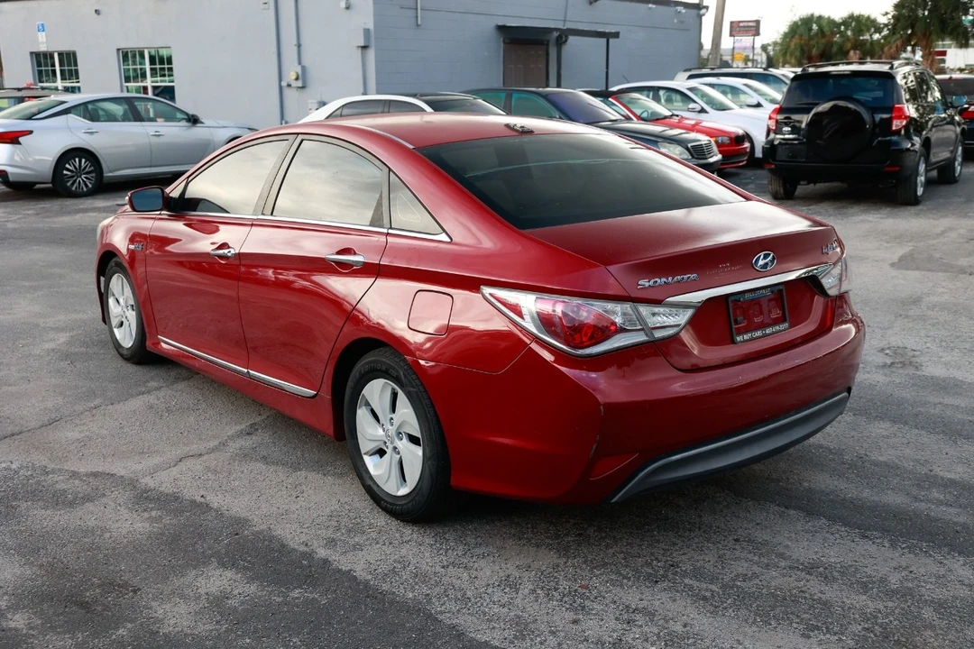 2013 Hyundai Sonata - Image 5 of 21