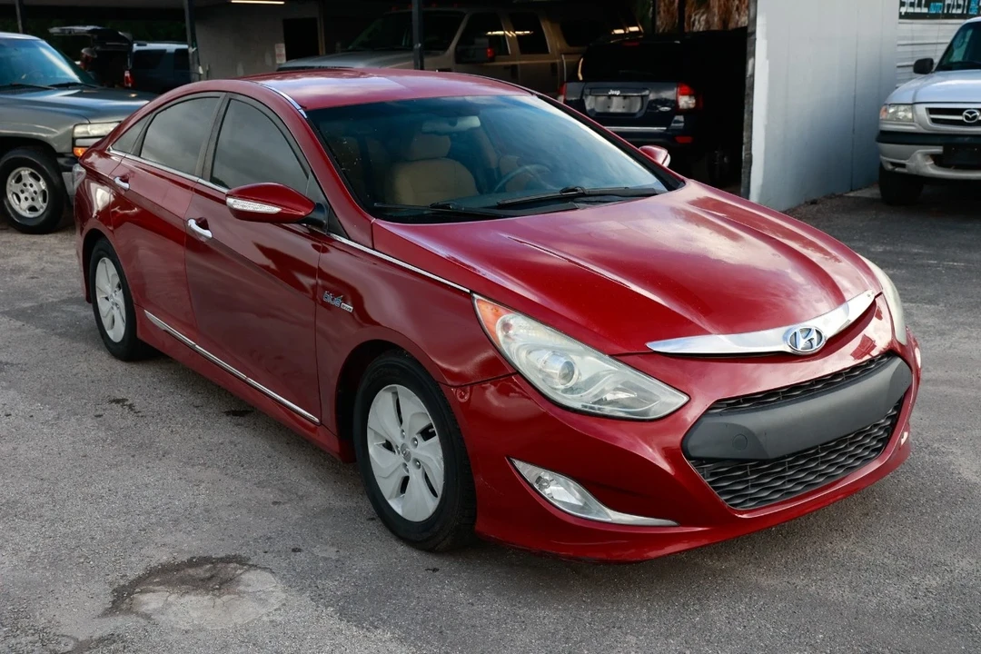 2013 Hyundai Sonata - Image 15 of 21